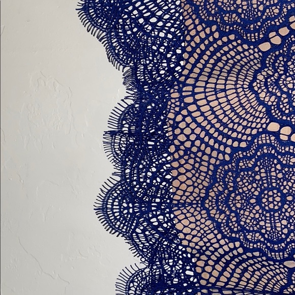 Lacey bodycon dress but on the looser side! - Picture 5 of 5